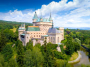 Videli ste týchto 5 romantických slovenských zámkov?